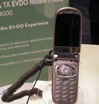 06_ces_cellphones_3