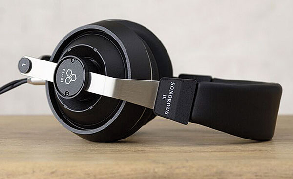 Final Sonorous III Headphones | Sound & Vision