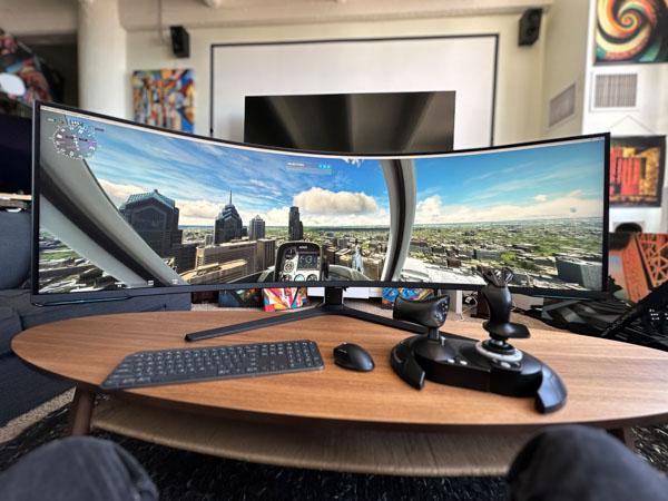 Hands-on with Samsung's Odyssey Neo G95NC, the world's first dual 4K gaming  monitor